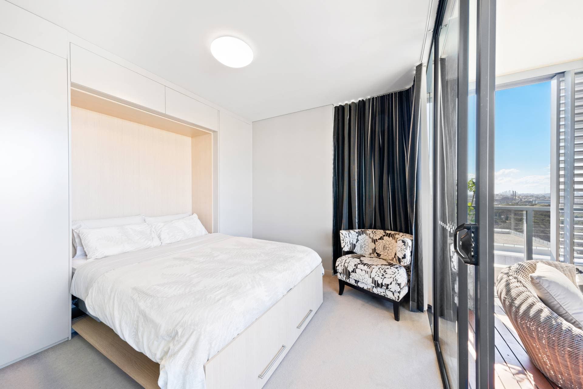1003, 5 Sterling Cct, Camperdown - Thumbnail 8