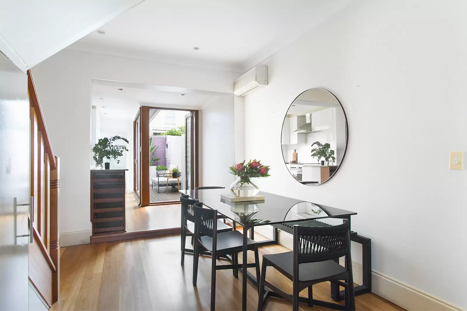 4/96 Hall Street, Bondi Beach, Niagara Park - Image 1