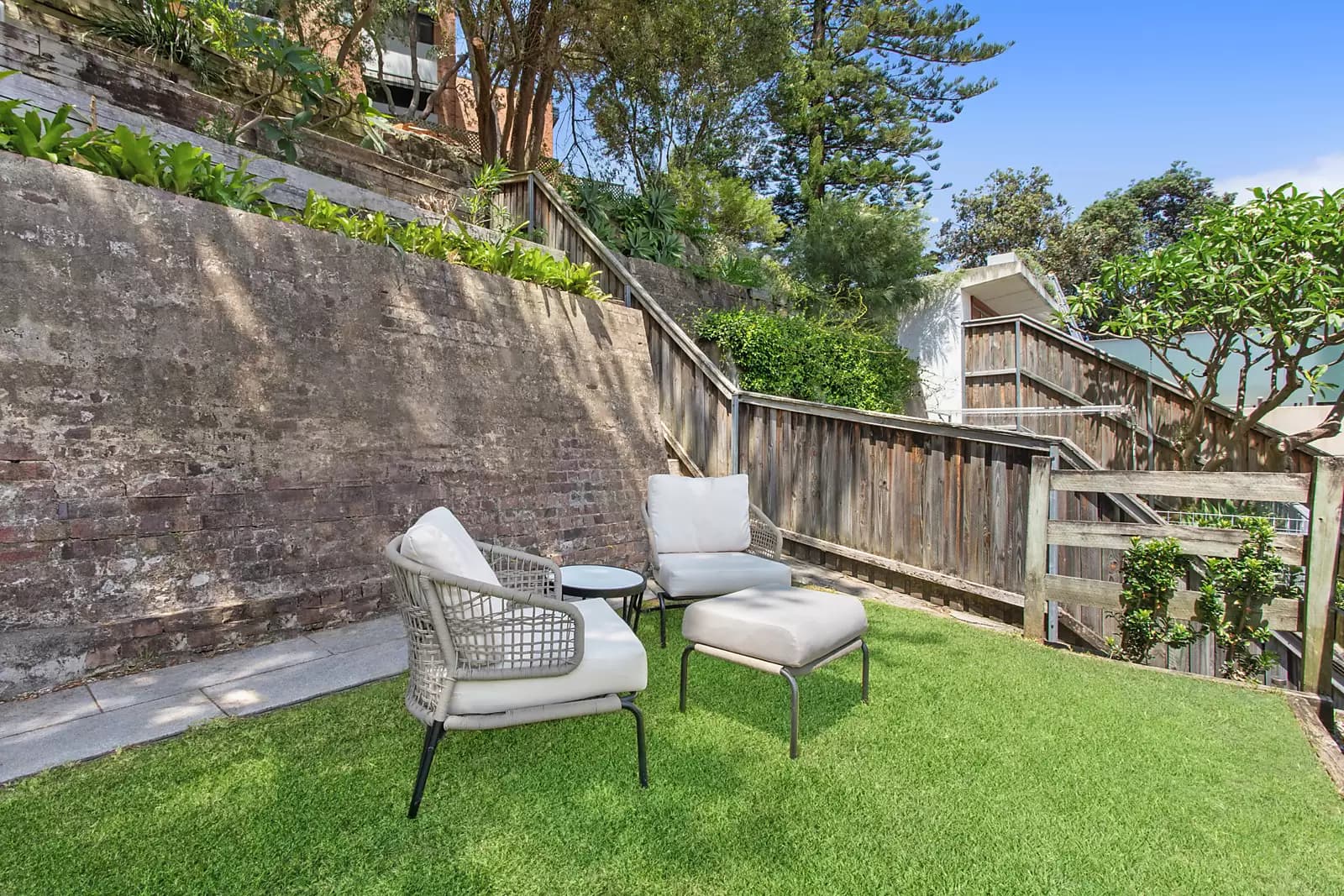 48 Coreen Court,  Karana Downs, Karana Downs - Thumbnail 2