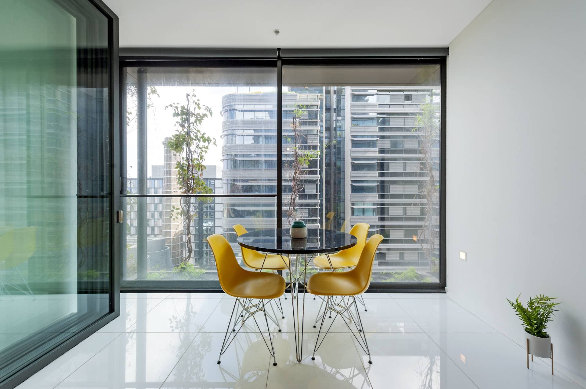 Unit 213, 5 Bermagui Cres QLD, Chippendale - Image 1