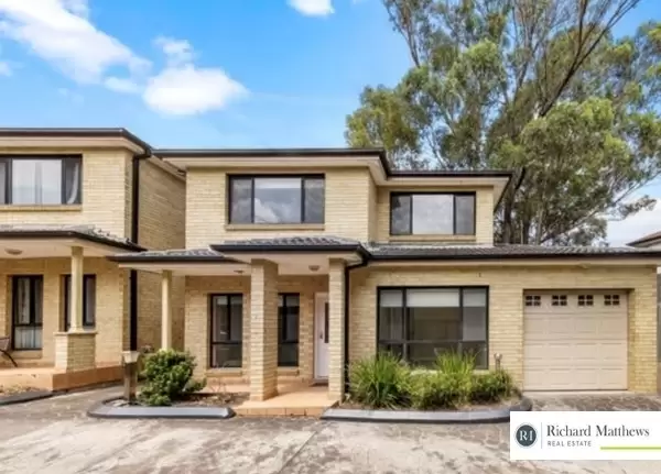8/105 Bellevue Avenue, Georges Hall, Georges Hall - Image 1