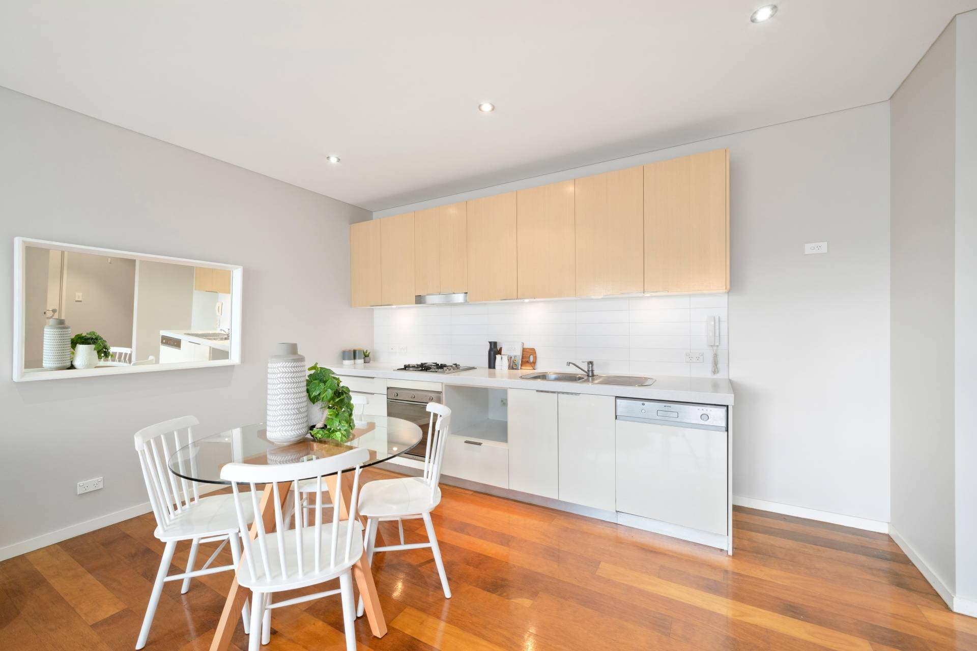 64, 4 Alexandra Dr, Camperdown - Image 1
