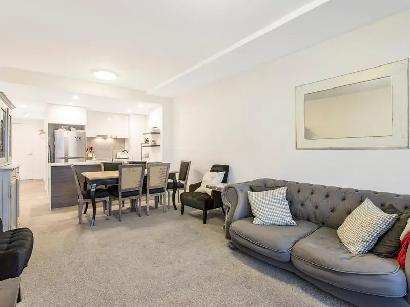 202/1 Lucinda Avenue, Kellyville NSW, Cobram - Thumbnail 3