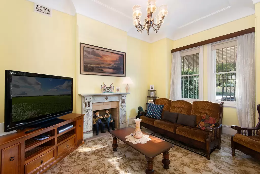 6 Squire Place Castle Hill, Marrickville - Thumbnail 2
