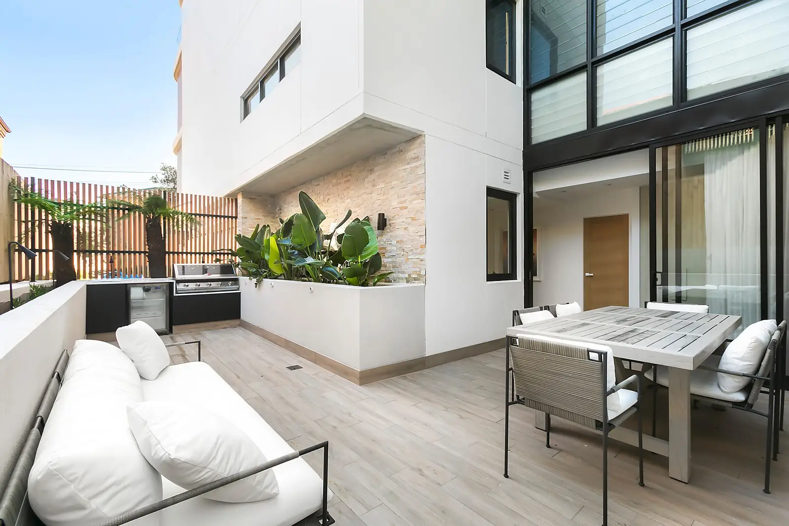 1/338 Clovelly Road, Clovelly, Karana Downs - Thumbnail 2