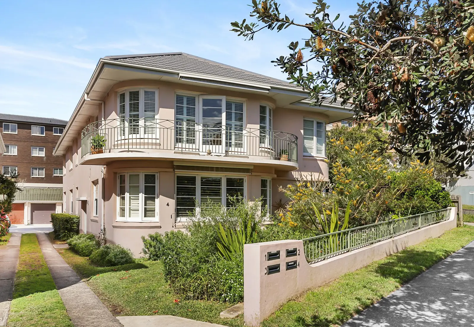 4/4 Young Street, Vaucluse, Homebush West8/4 Eastbourne Road - Image 1