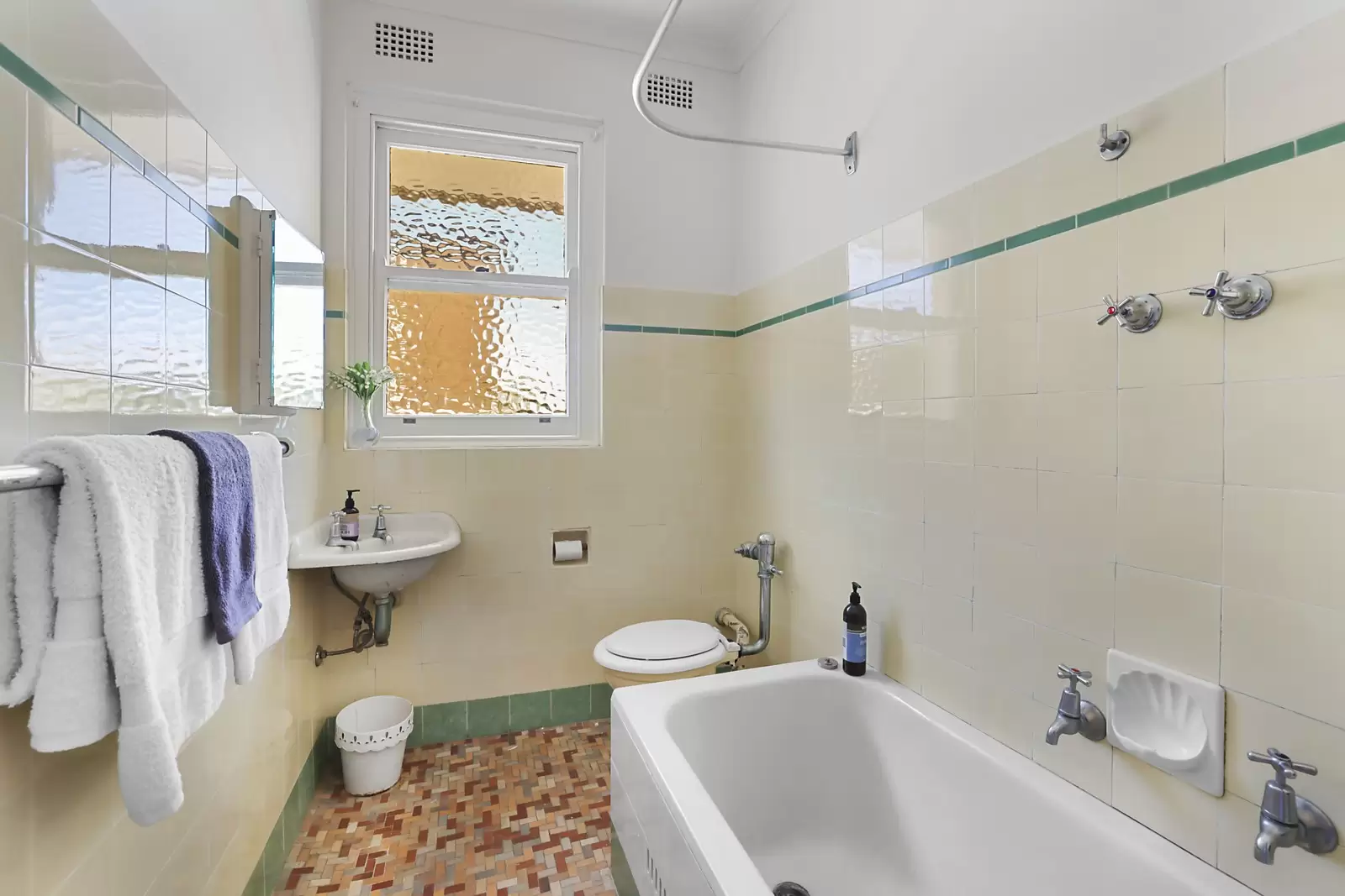 4/4 Young Street, Vaucluse, Homebush West8/4 Eastbourne Road - Thumbnail 7