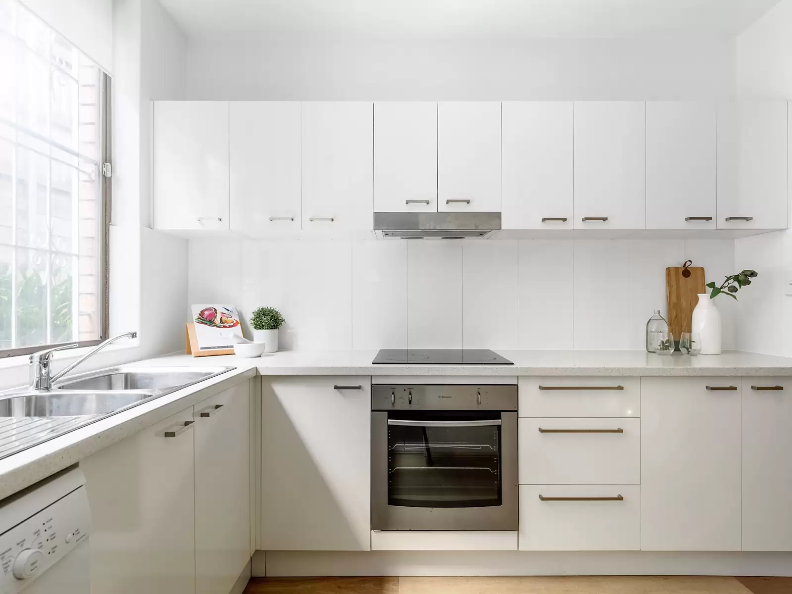 1/15 Ashfield Street, Wamberal - Thumbnail 4