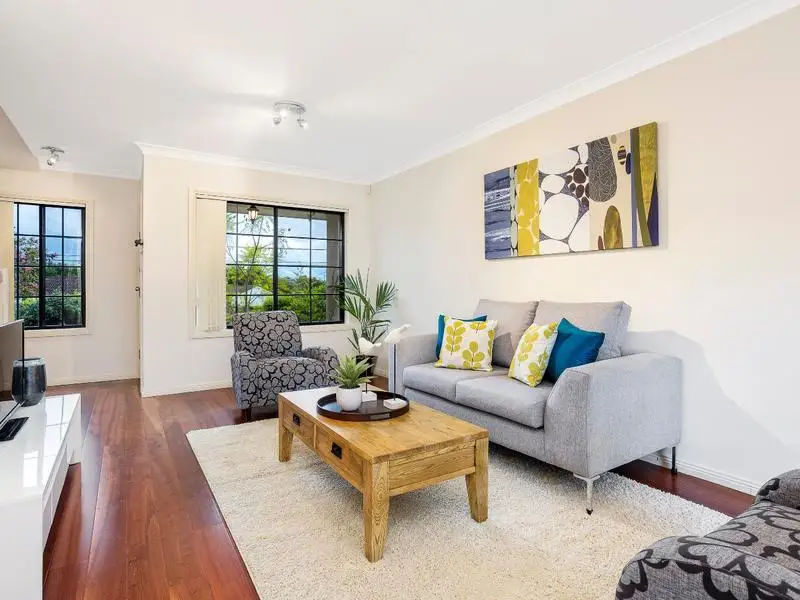 4/33-35 Garthowen Crescent, Castle Hill NSW, Castle Hill - Thumbnail 2