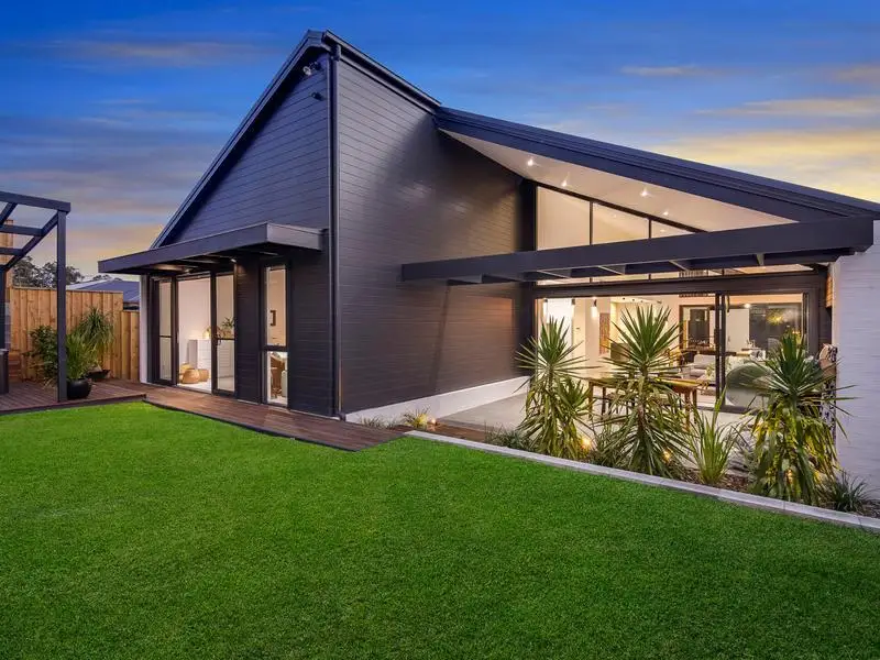 2 Serene Place Kellyville, Georges Hall - Thumbnail 2