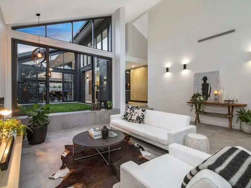 2 Serene Place Kellyville, Georges Hall - Thumbnail 3