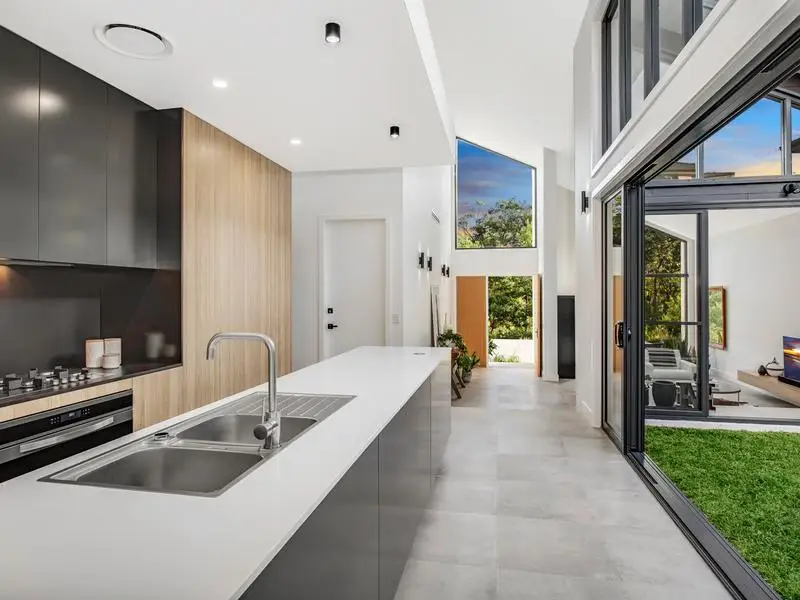 2 Serene Place Kellyville, Georges Hall - Thumbnail 5