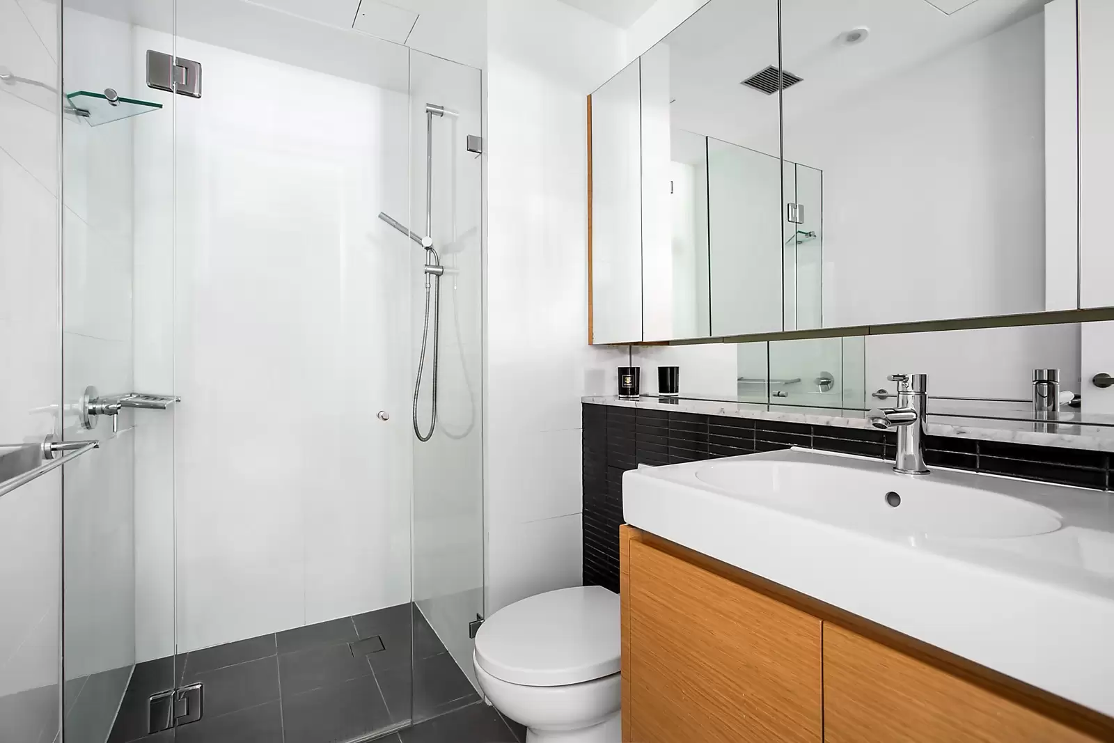 3311/12-14 Neild Avenue, Darlinghurst, Woollahra - Thumbnail 6