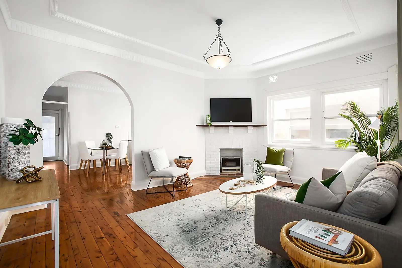2/33 Albion Street, Waverley, Marsden - Image 1