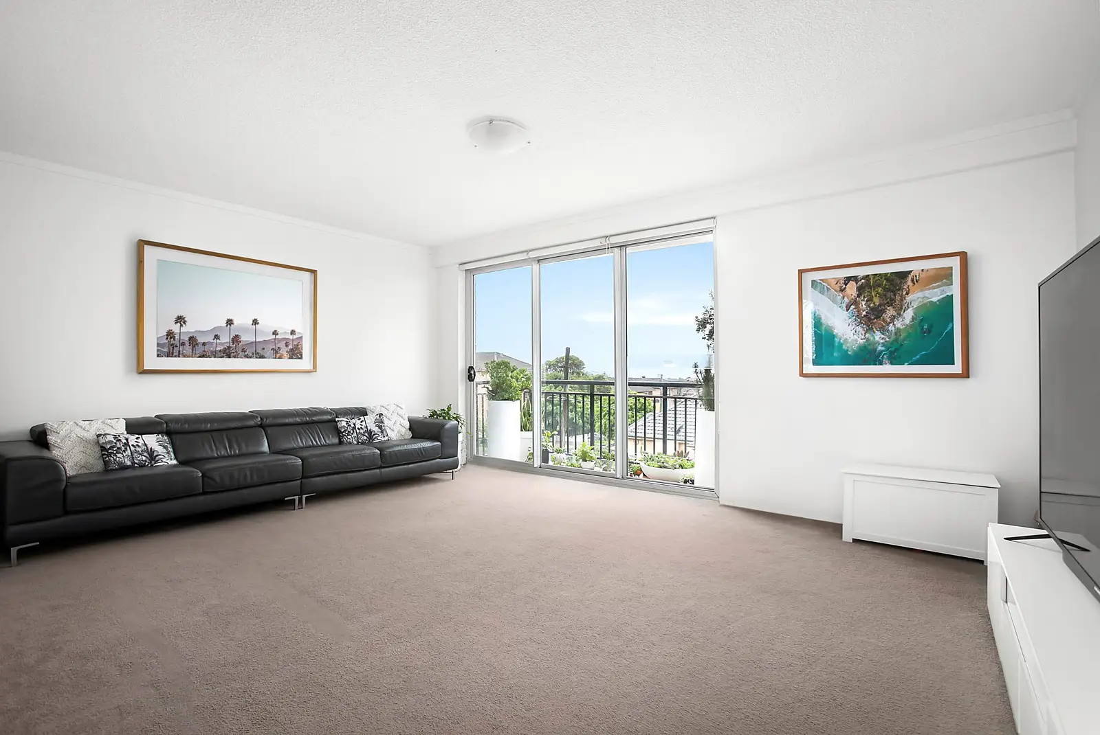 2/207 Birrell Street, Waverley, Woongarrah - Image 1