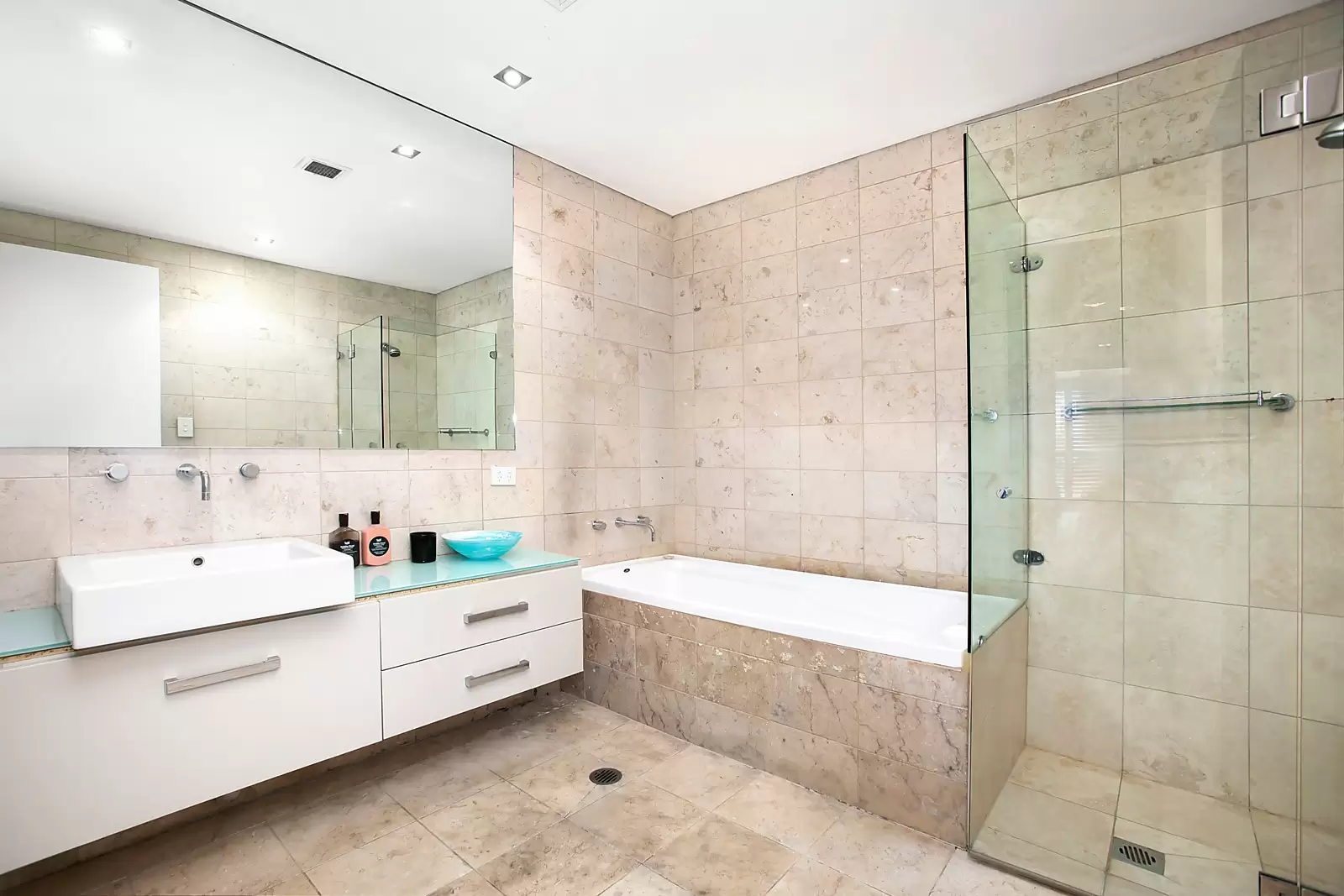 102/312 Beaconsfield Parade, Middle Park, VIC, Middle Park - Thumbnail 7