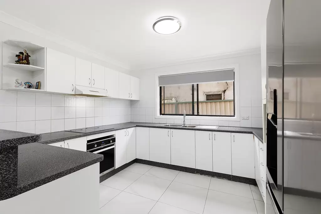 32 Rutherford Avenue Kellyville, Condell Park - Thumbnail 2