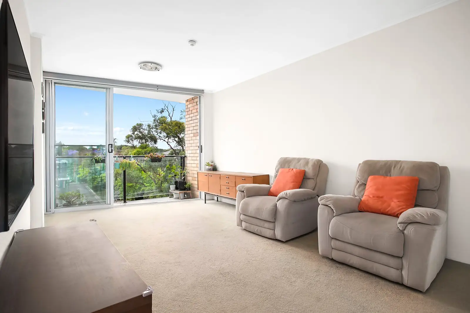 35/56-62 Anzac Parade, Kensington, Kincumber - Image 1
