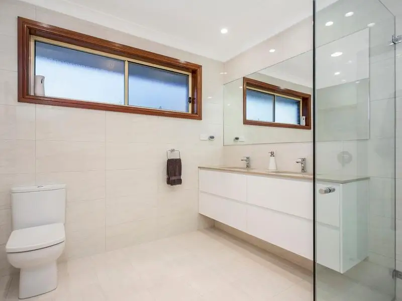 7/1A Caledonian  Road, Rose Bay, Tocumwal - Thumbnail 4