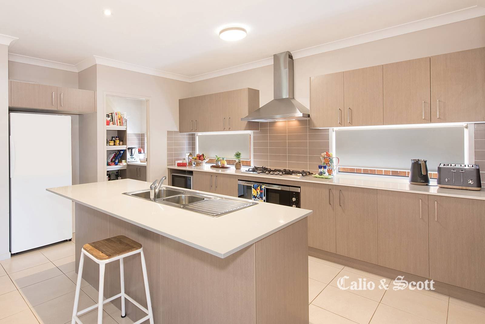 3/16-18 Etham Avenue, Darling Point, Bass Hill - Thumbnail 3
