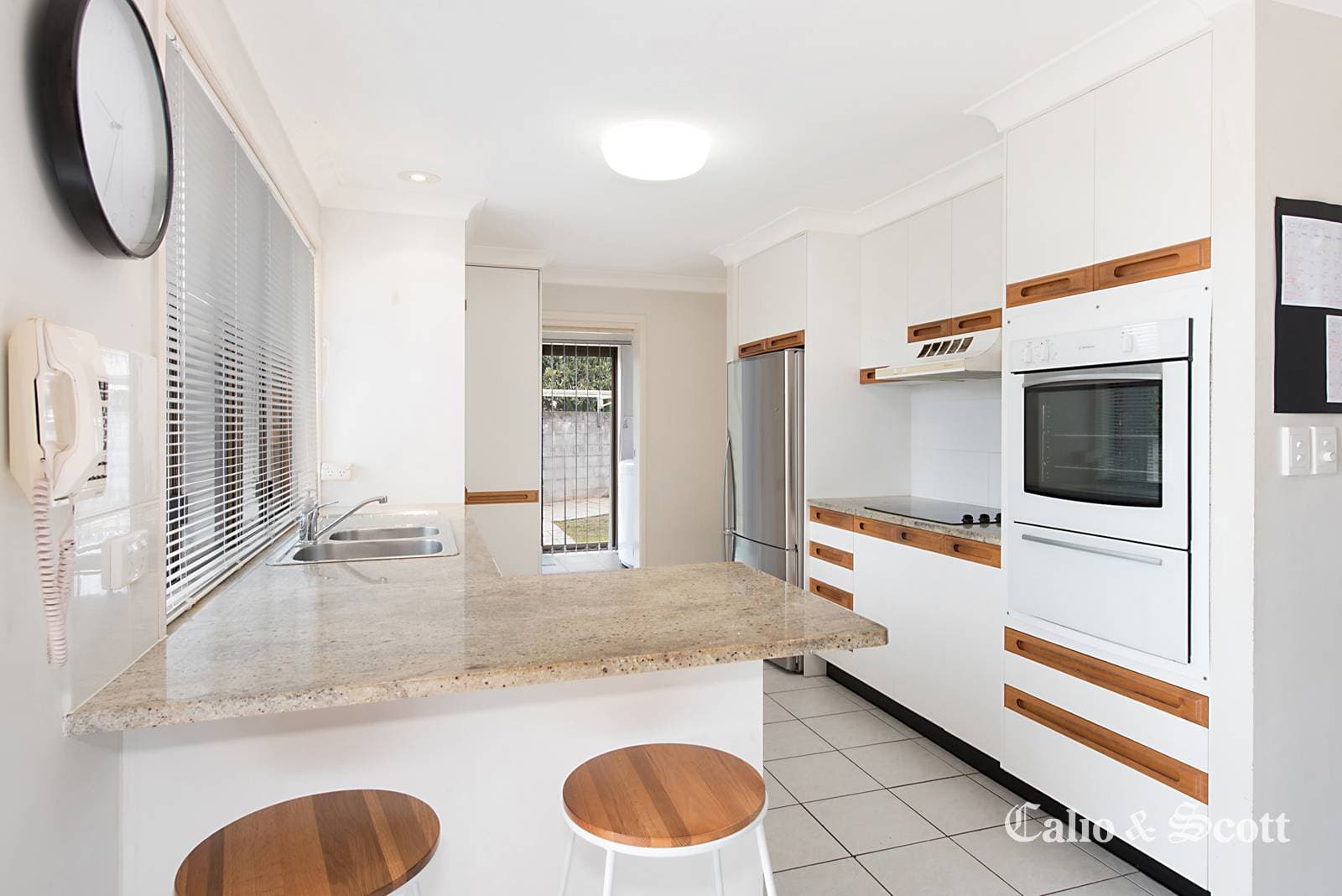 2/34 Jean Street, Greenacre - Thumbnail 3