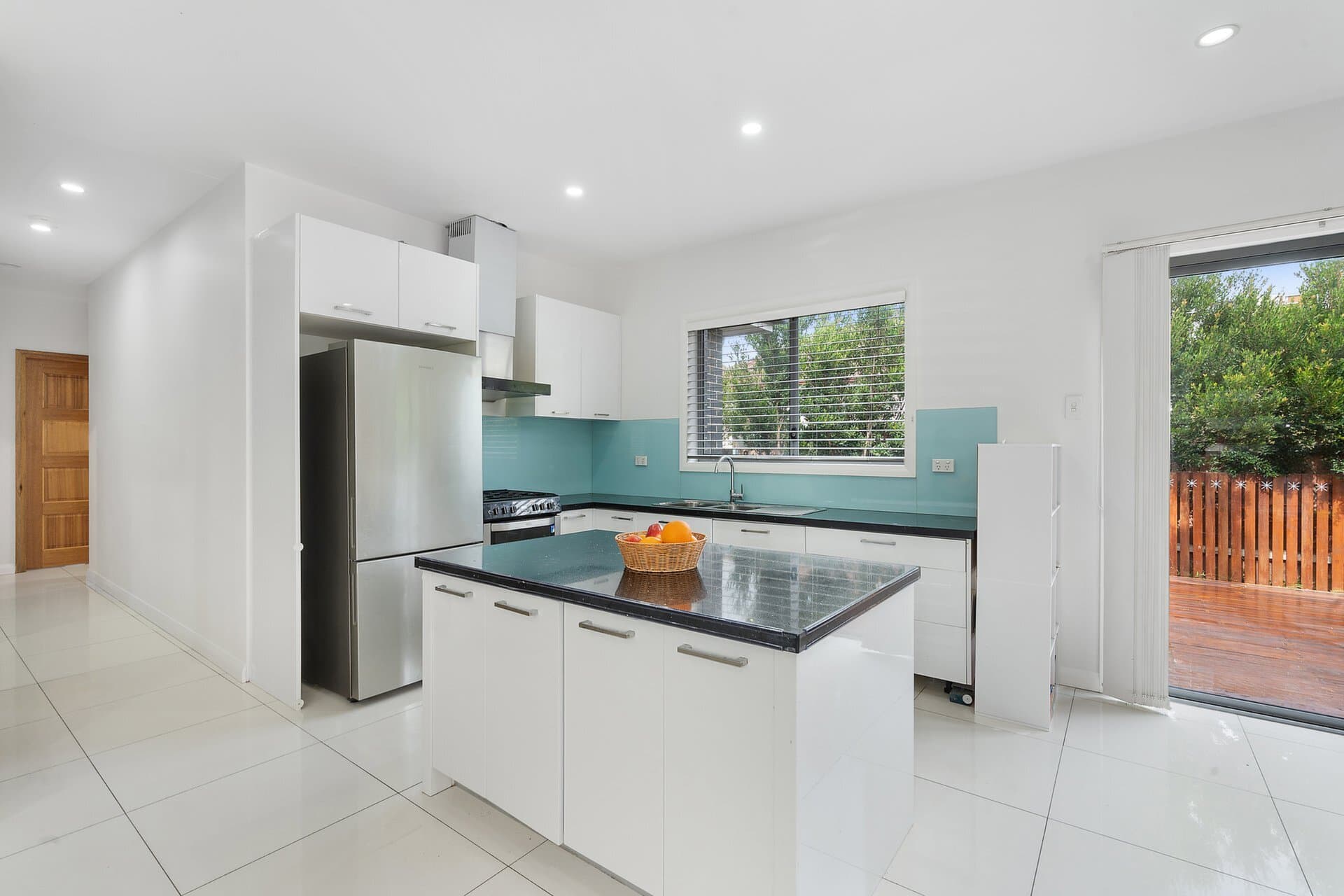 3/236 Buffalo Road, Ryde, Newington - Thumbnail 3