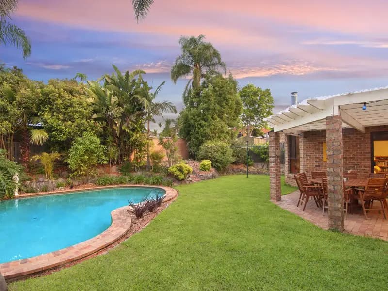 5 Bedroom Property For Sale Wollongong, Wollongong - Image 1