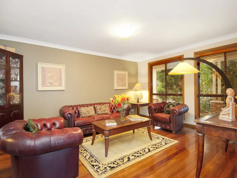 5 Bedroom Property For Sale Wollongong, Wollongong - Thumbnail 2