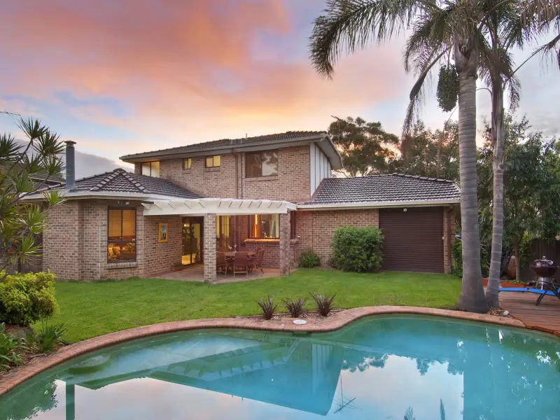 5 Bedroom Property For Sale Wollongong, Wollongong - Thumbnail 7