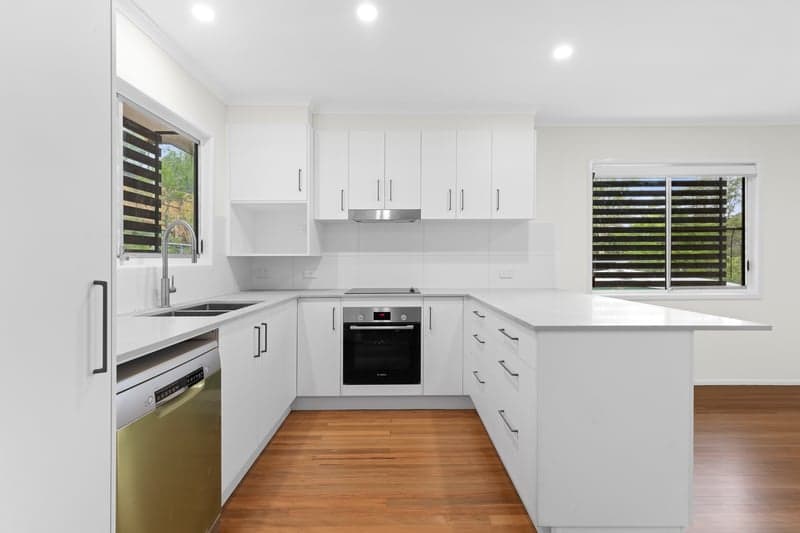 54 Almeida Street, Indooroopilly - Thumbnail 4