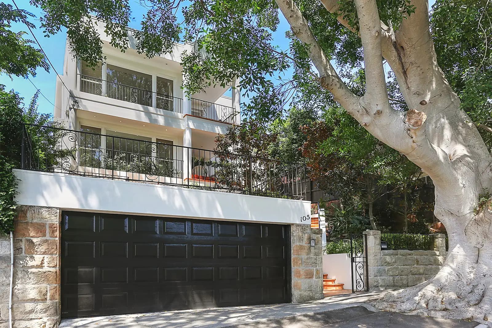 4/122 Constitution Road, Breakfast Point - Image 1
