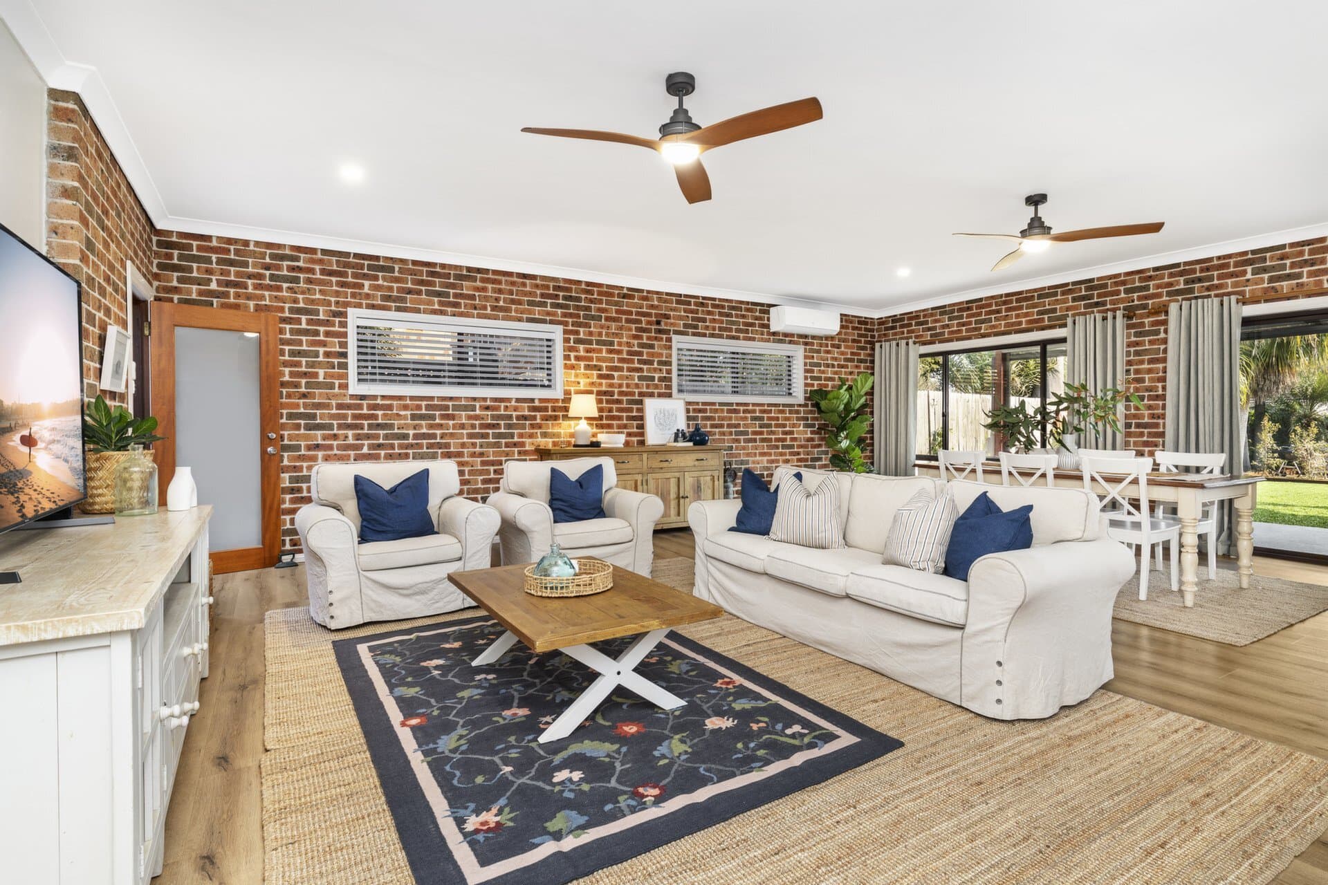 303/2A Cooks Avenue, Park - Thumbnail 2