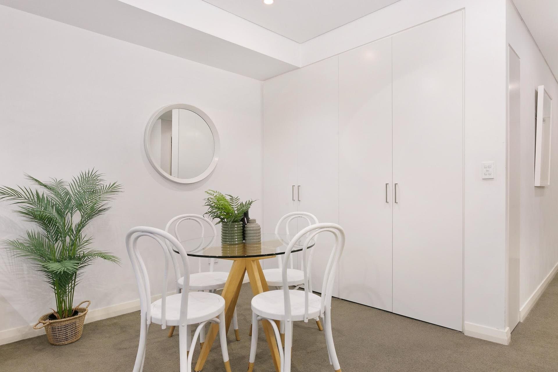 B4014 1 Hamilton Crescent, Ryde, Rodd Point - Thumbnail 2