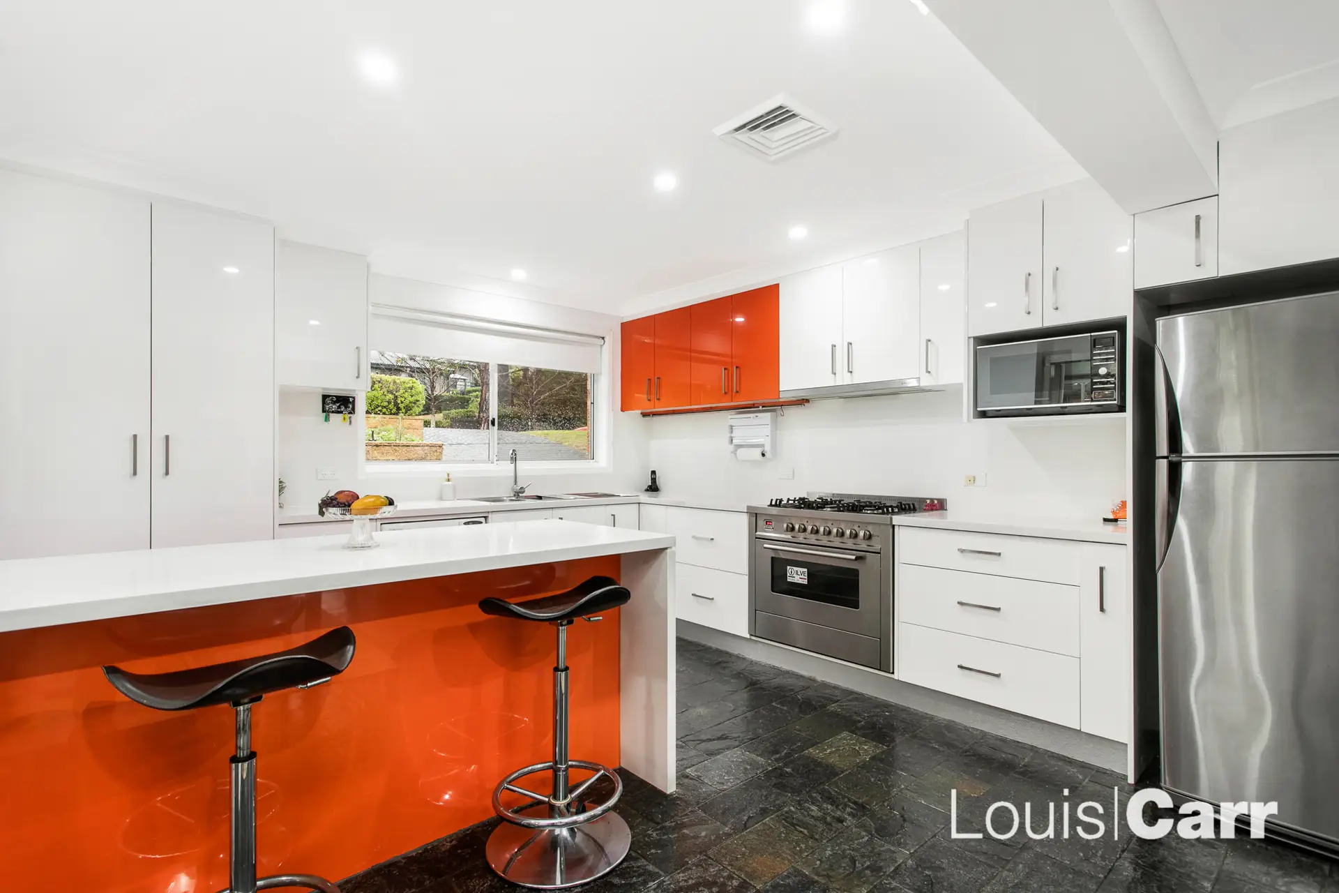 202/14 McGill Street, Greenacre - Thumbnail 3