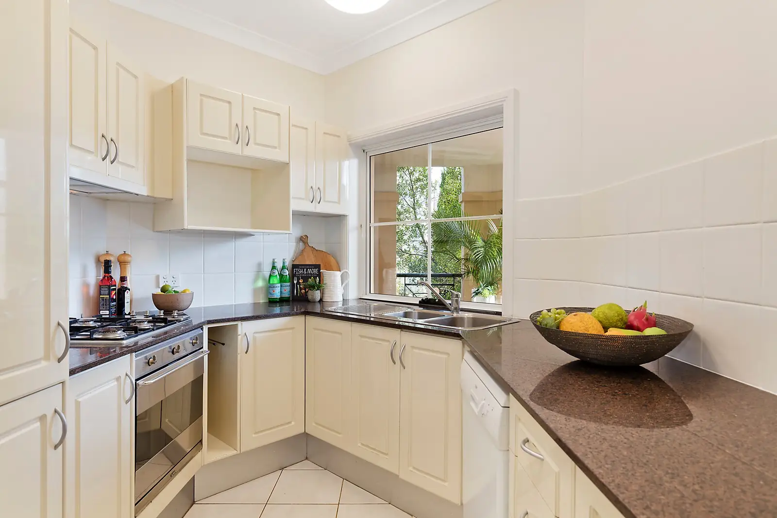 4/28 Mortimer Lewis Drive, Huntleys Cove, Ryde - Thumbnail 3