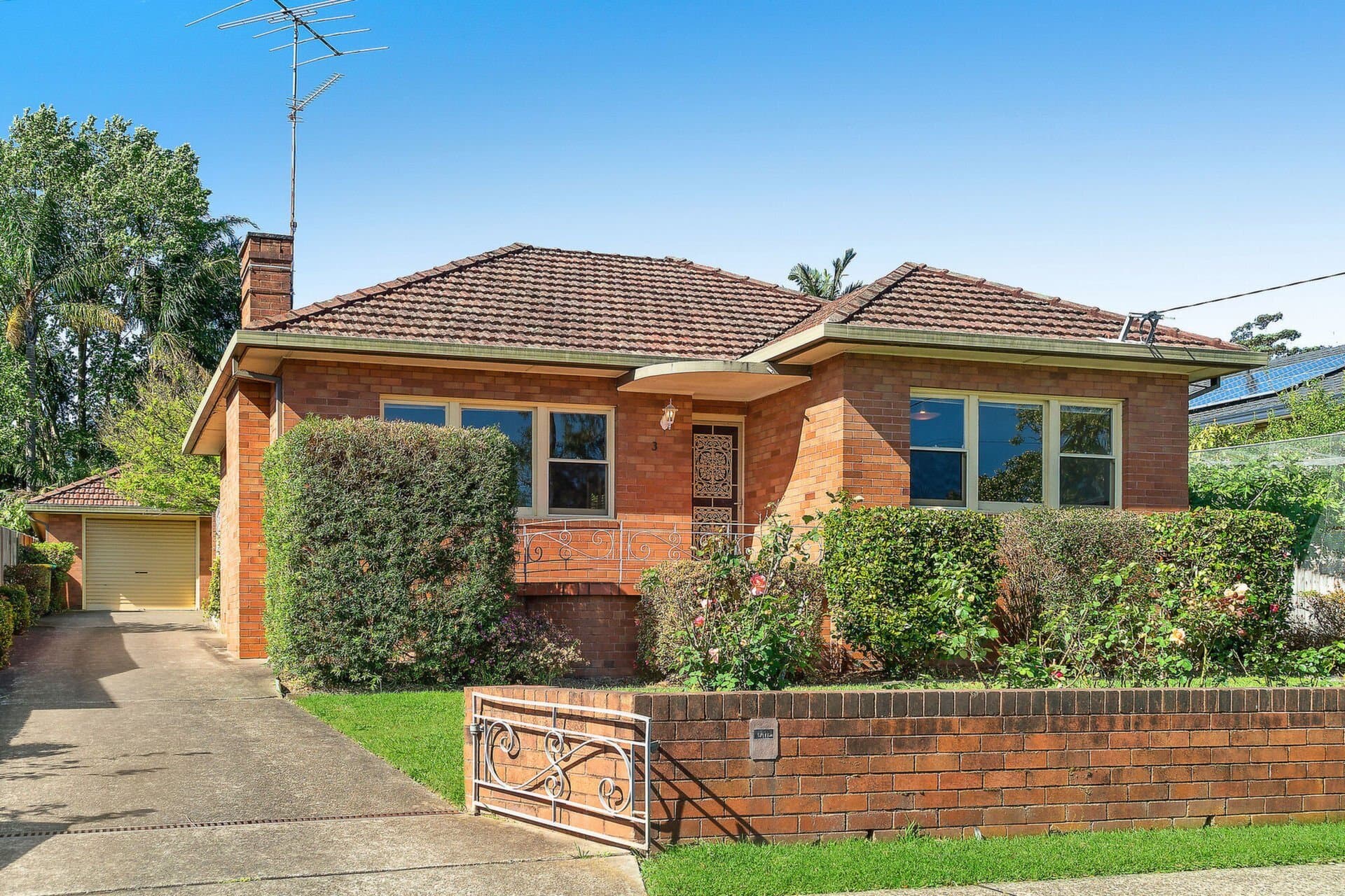 27/12-16 Chelsea Street, West Ryde - Image 1