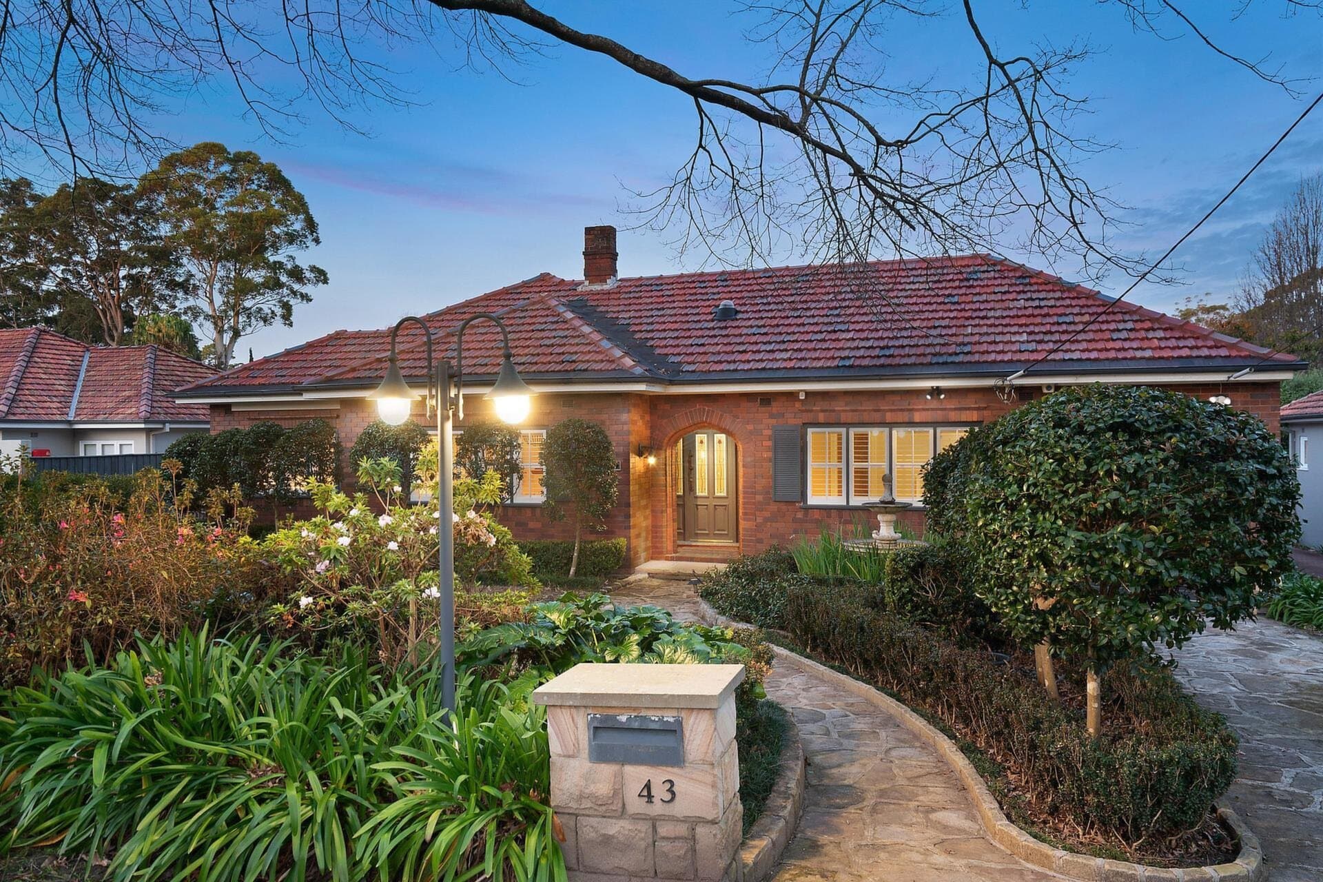 2/140 Percival Road, Breakfast Point - Image 1