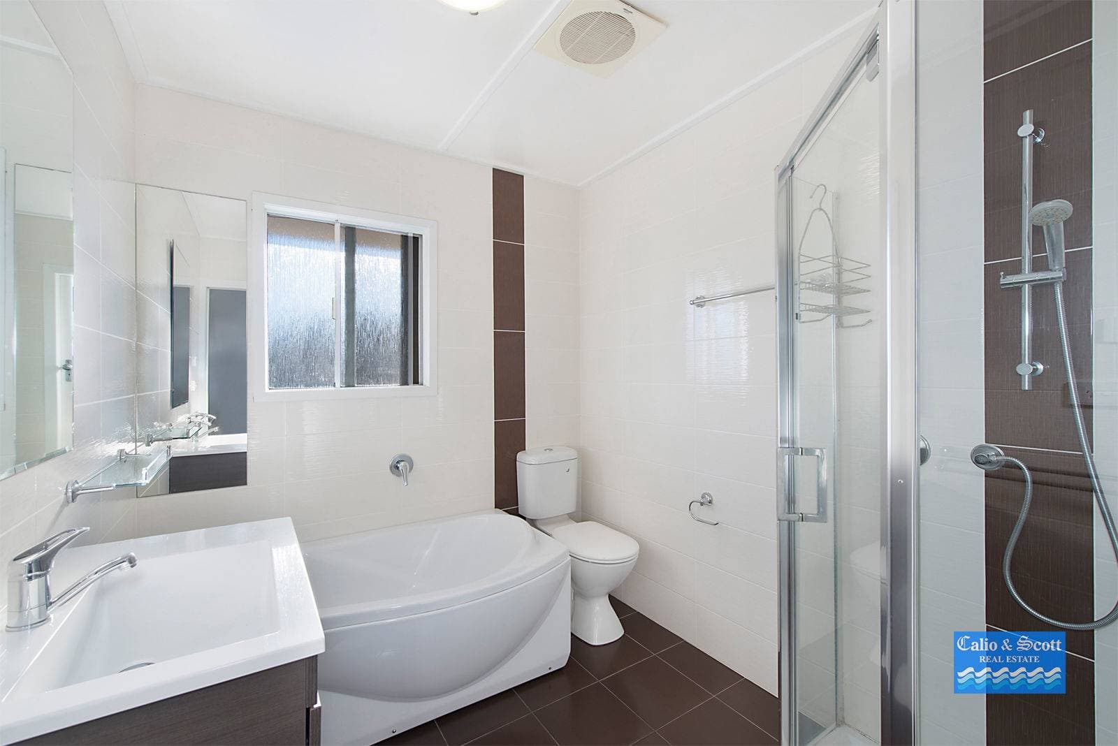 2/2 Willowbrook Place, Castle Hill NSW, Newtown - Thumbnail 4
