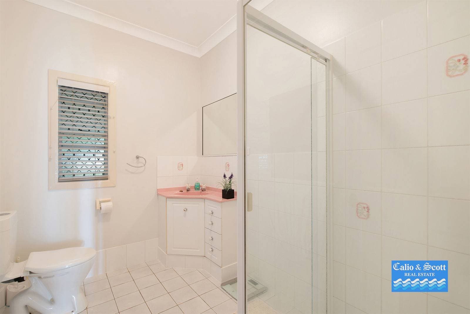 Unit 2, 42 Manooka Dr, Rainbow Beach, Park - Thumbnail 5