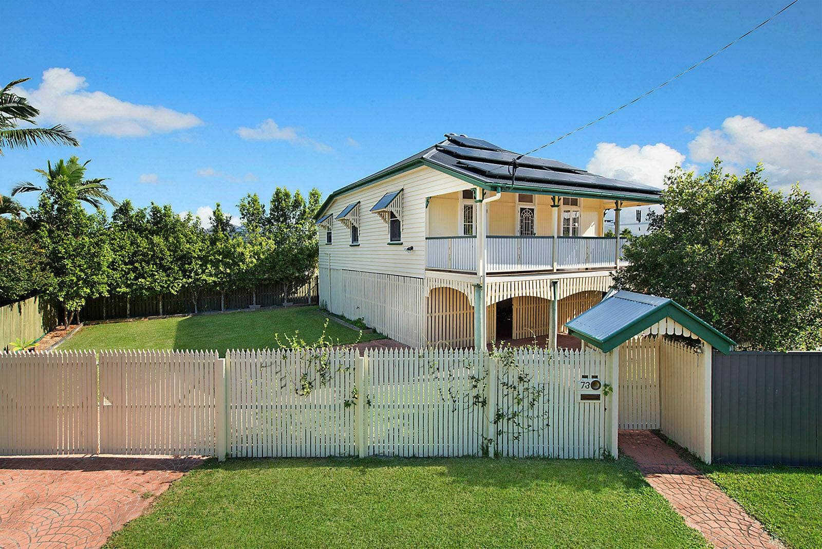 13 Merrett Crescent, Greenacre - Thumbnail 2