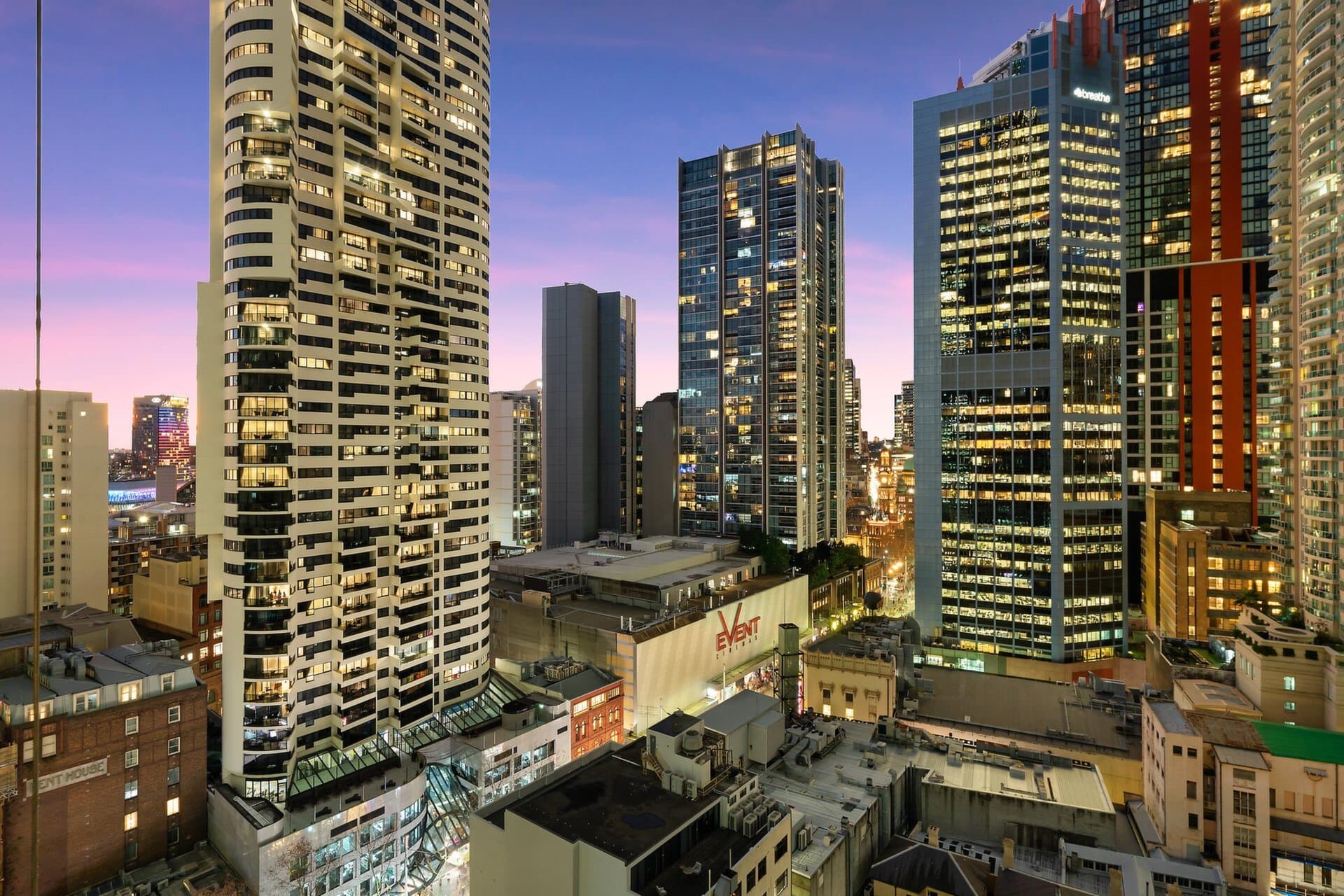 2811/91 Liverpool Street, Sydney - Thumbnail 4