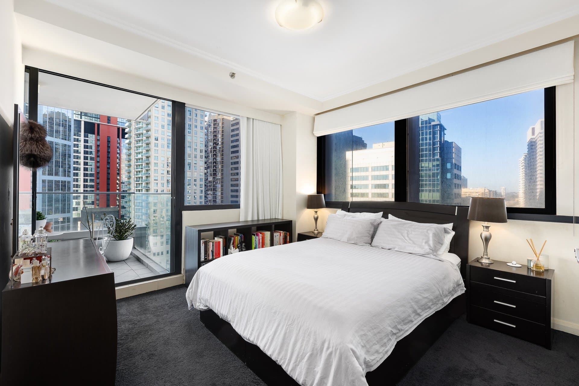 2811/91 Liverpool Street, Sydney - Thumbnail 5