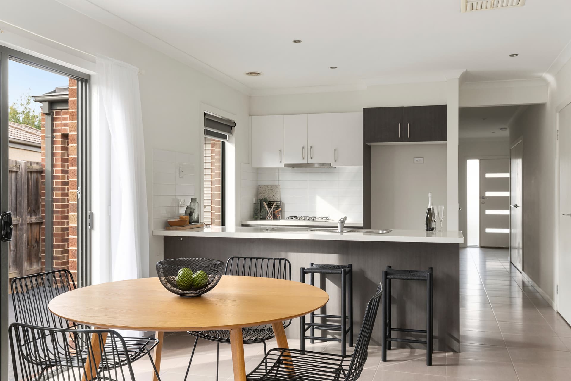 Unit 85, 9 Rainbow Shores Drive, Rainbow Beach, Mosman - Thumbnail 4