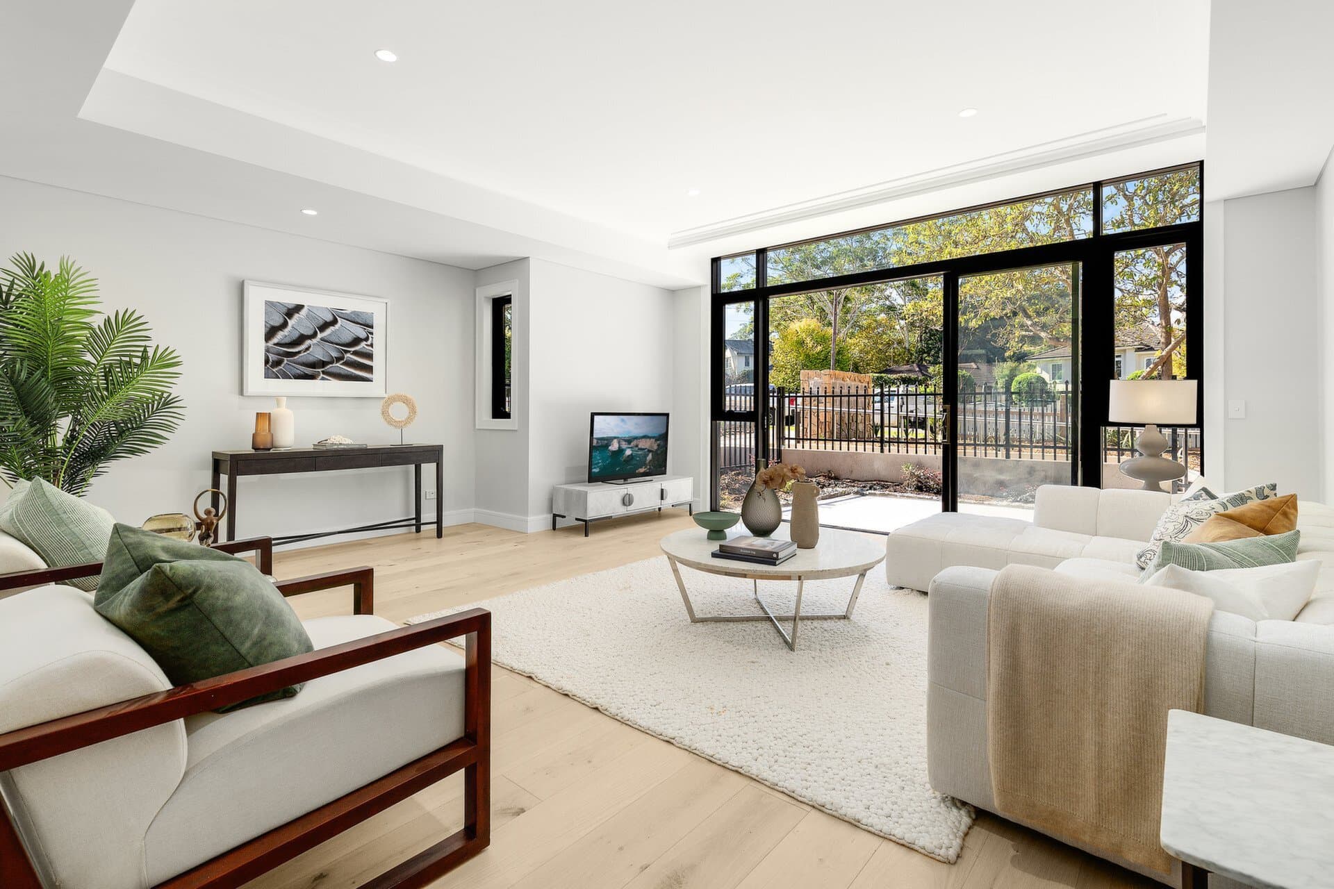 2/149A Livingstone Avenue, Cabarita - Thumbnail 3