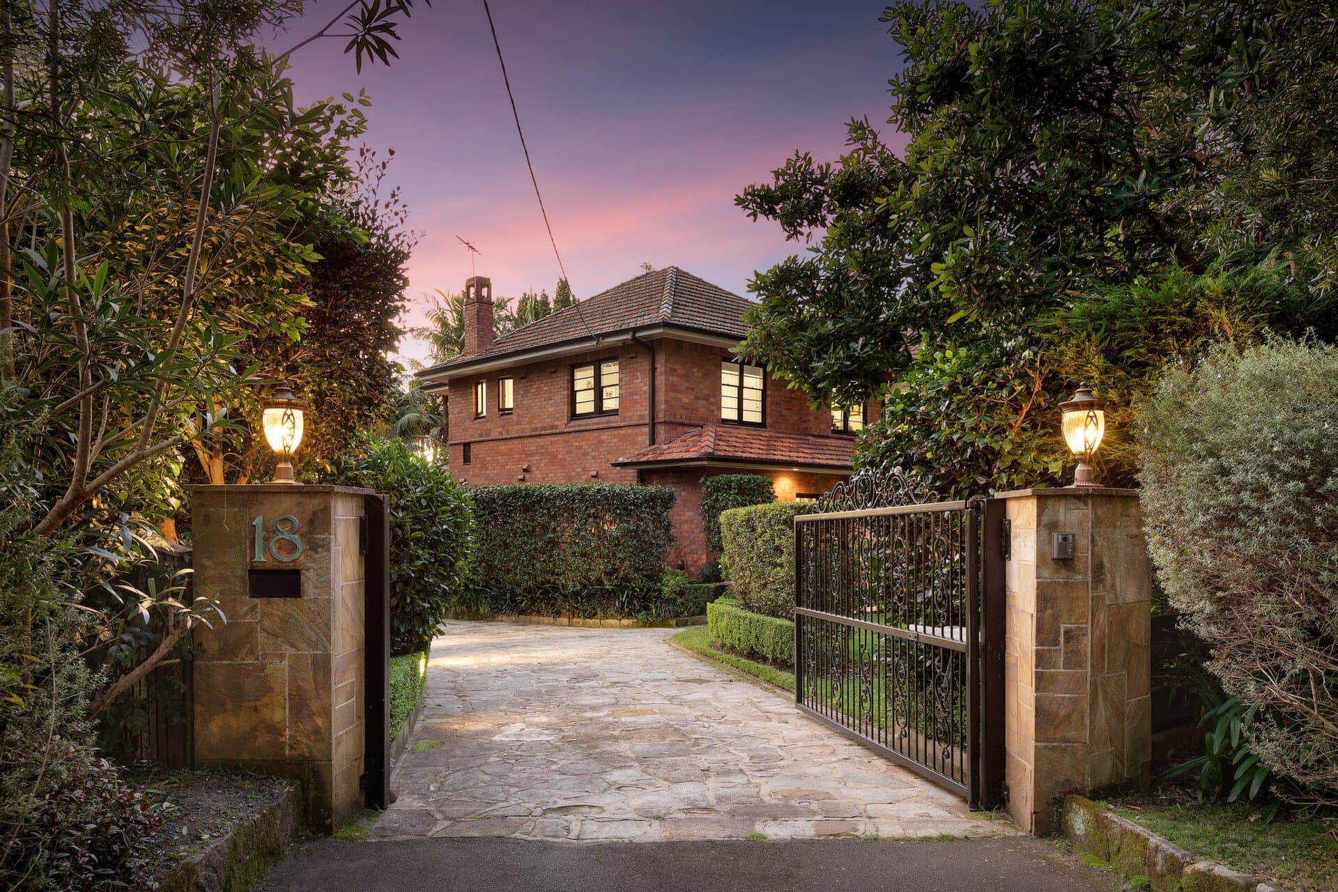 120/85 Reynolds Street, Concord West - Image 1