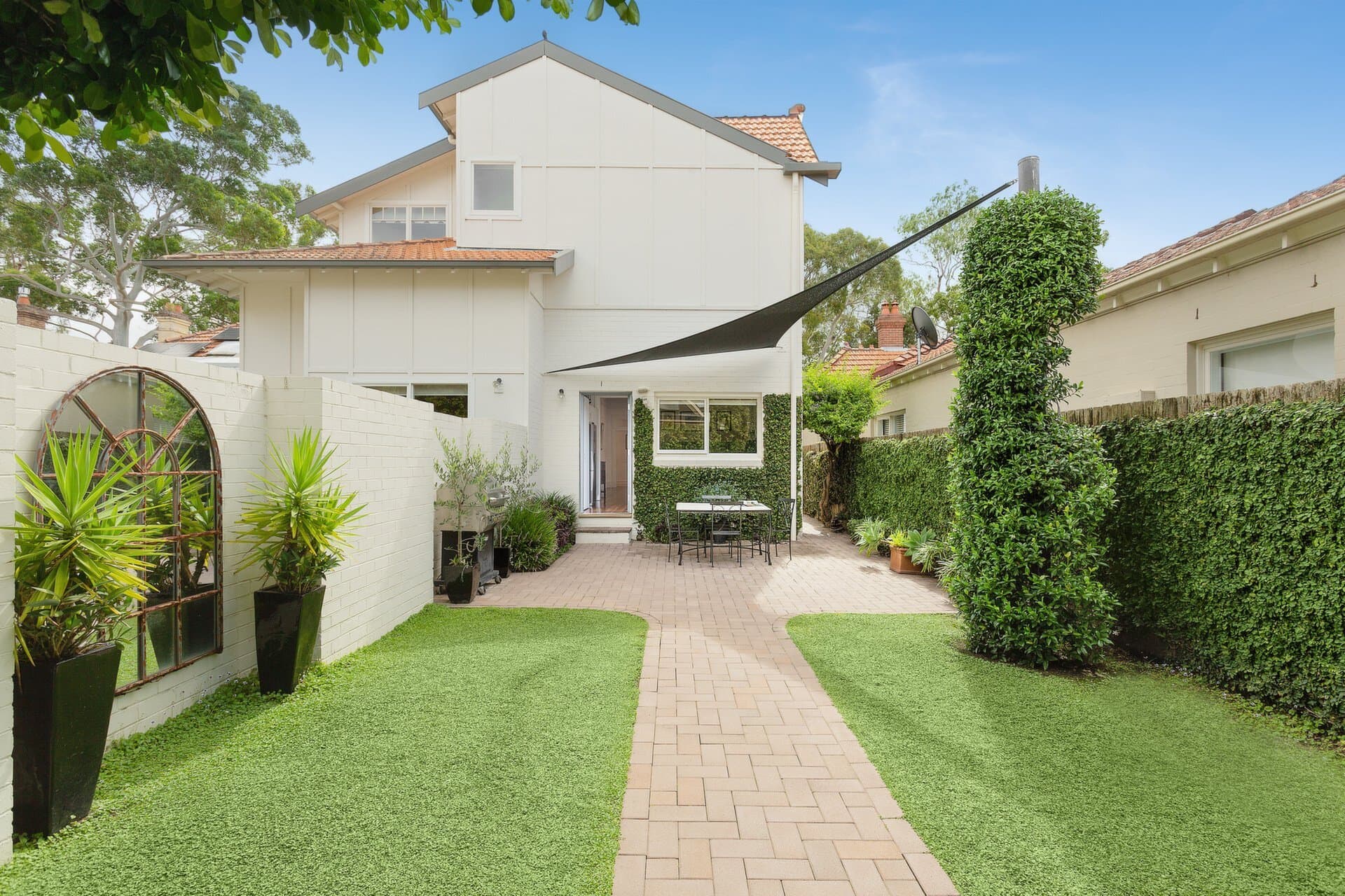 1/10 Lang Street, Breakfast Point - Image 1
