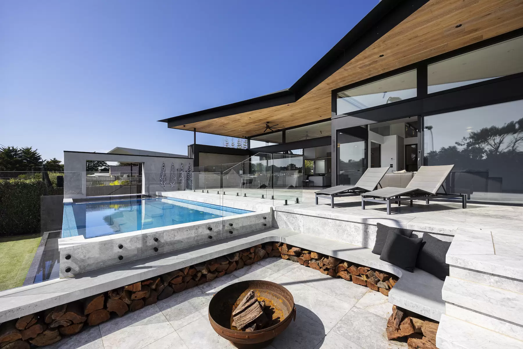 6 Crescent Avenue, Ryde, Leichhardt - Thumbnail 2