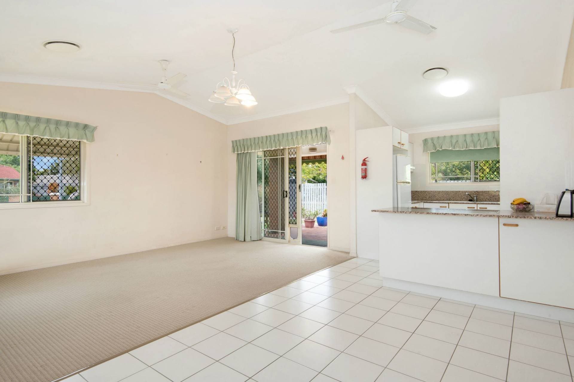 15/2 Porter Street, Breakfast Point - Thumbnail 3