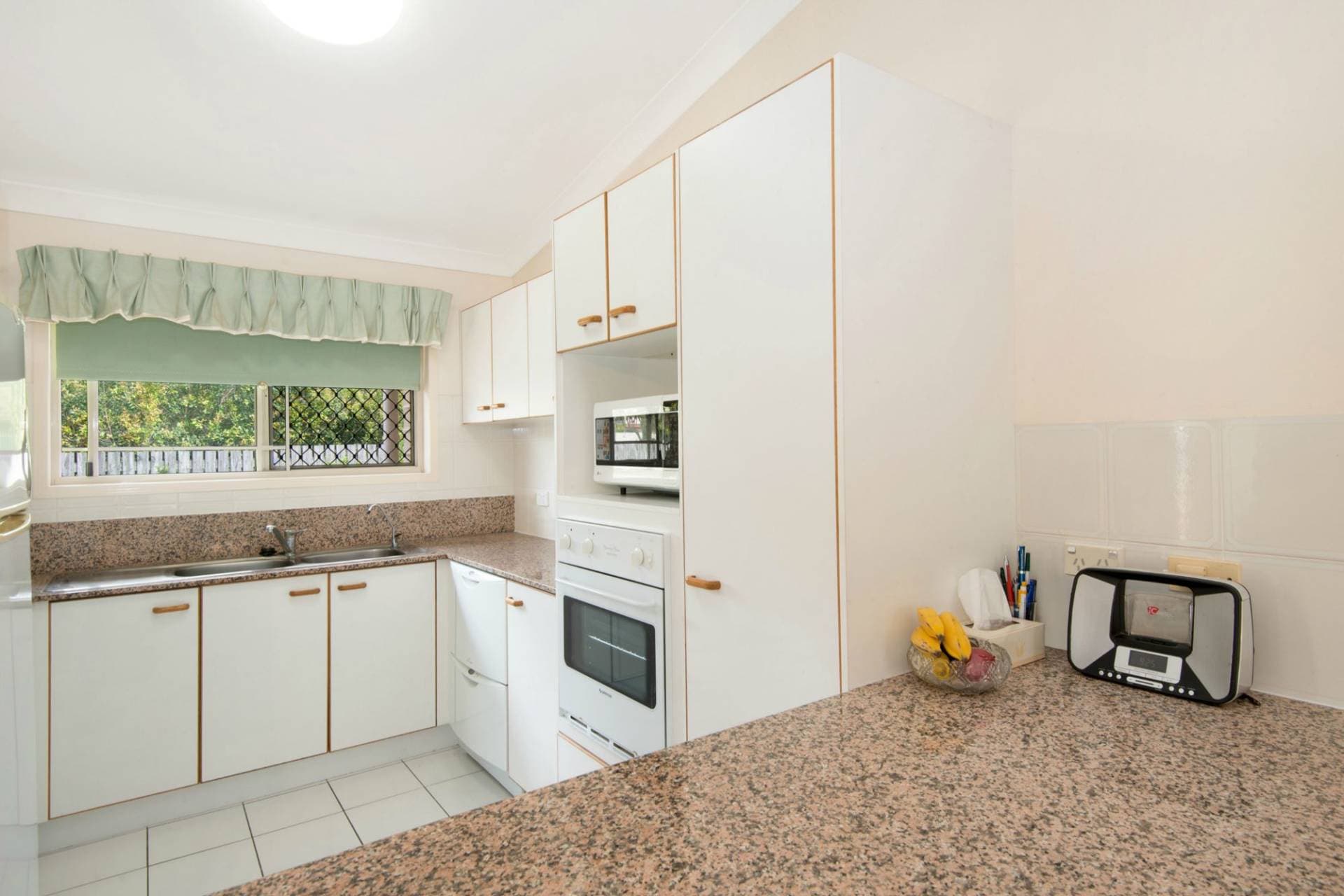 15/2 Porter Street, Breakfast Point - Thumbnail 4