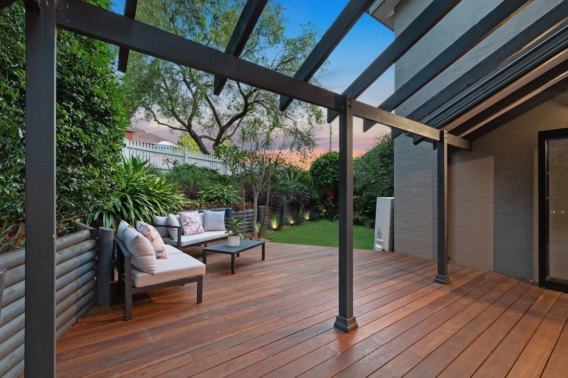 2/10 View Street, Croydon - Thumbnail 3